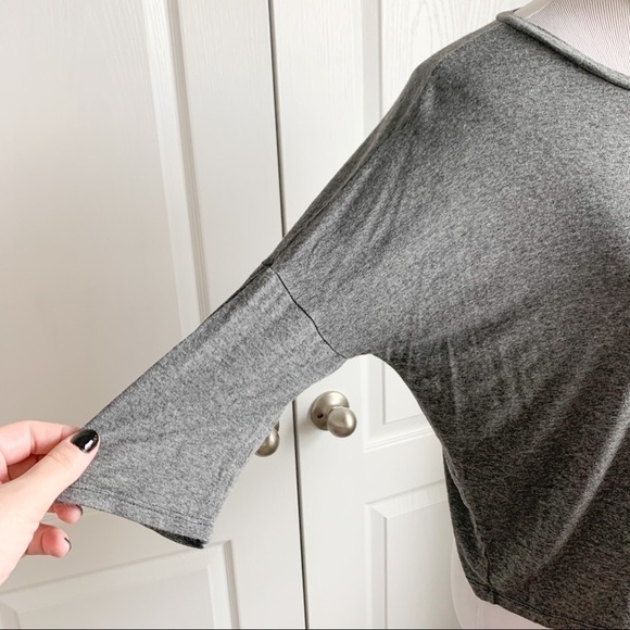 Forever 21 Gray Batwing Top - Picture 5 of 9